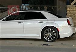 کرایسلەر 300